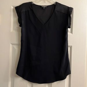 Express XS V-Neck Grammercy Tee, black